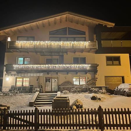 Hotel Haus Seppi Neukirchen am Großvenediger Zewnętrze zdjęcie